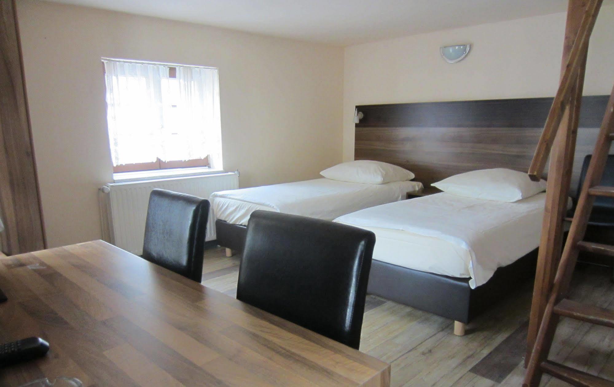 Hotel Altduesseldorf Esterno foto